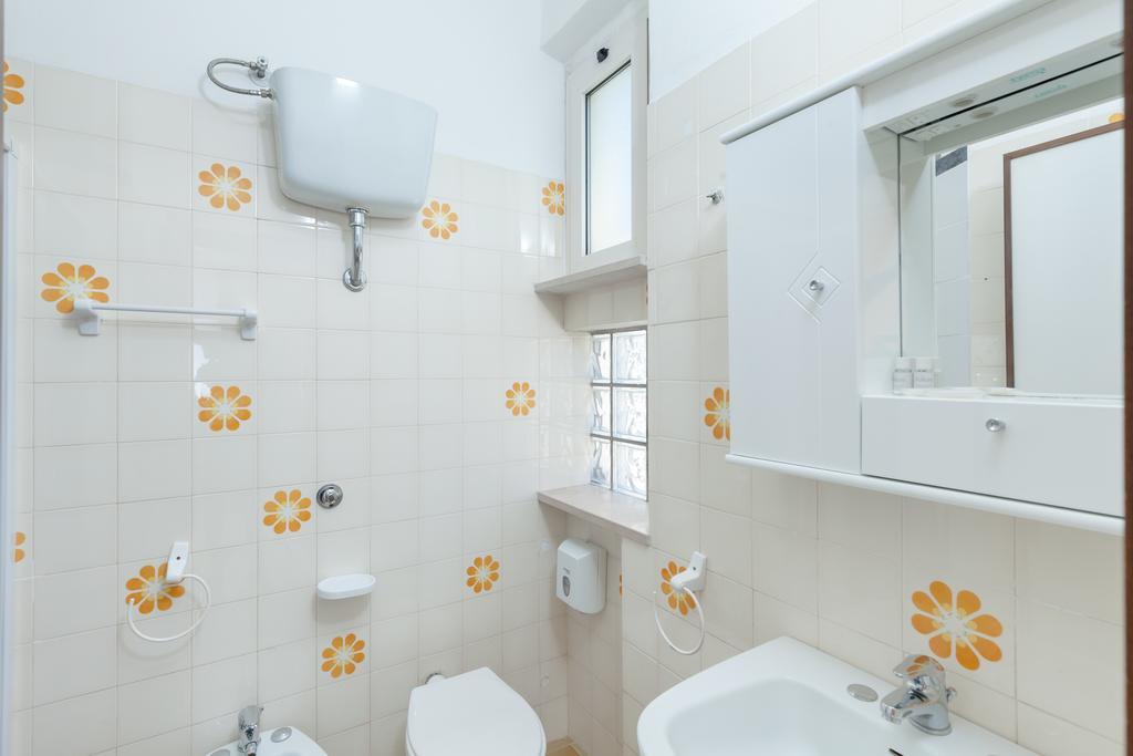 Hotel Chiar Di Luna Σενιγκάλια Δωμάτιο φωτογραφία