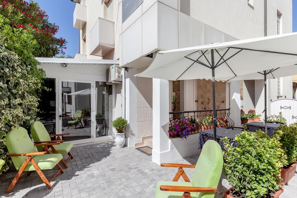 Hotel Chiar Di Luna Σενιγκάλια Εξωτερικό φωτογραφία