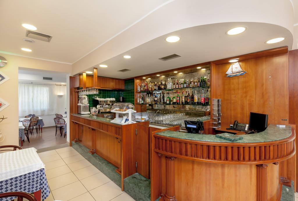 Hotel Chiar Di Luna Σενιγκάλια Εξωτερικό φωτογραφία